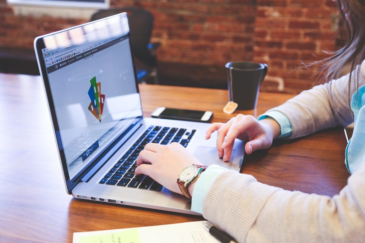 Anthropic Expands Claude Cowork to Mobile and Web, Bringing AI Collaboration Anywhere